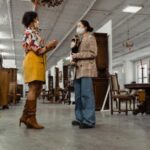 רהיטים מודרניים – כל מה שצריך לדעת על כורסאות טלוויזיה, מיטות ושולחנות קפה